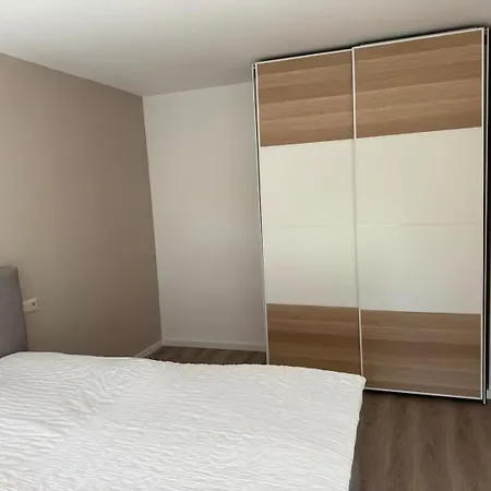 Luxus 3zi Whg Moebliert Naehe Stadtmitte Metzingen (Tubingen)